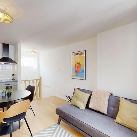 La Mezzanine Sur Les Toits - Opera/St-Lambert Apartment Liege Bagian luar foto